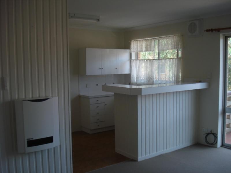 12/2 Booth Street, Queanbeyan NSW 2620