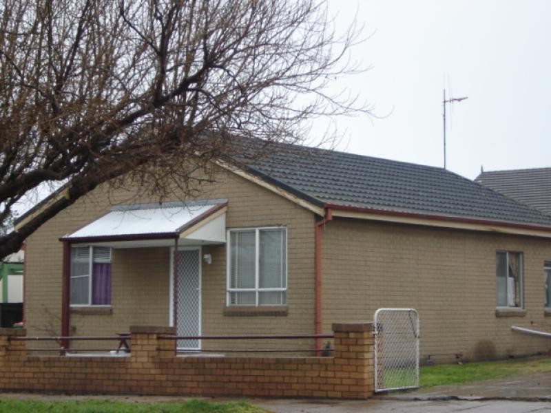 16 George Street, Queanbeyan NSW 2620