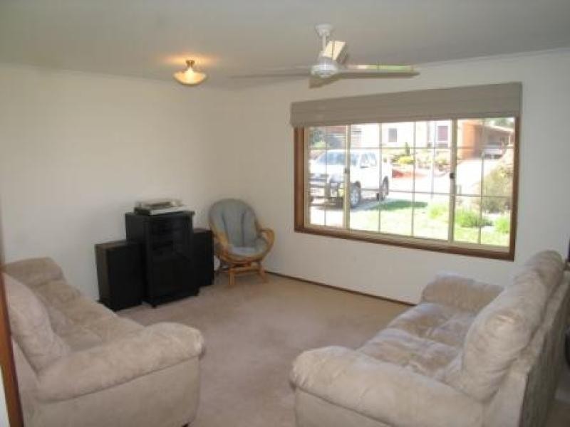 5 Birch Way, Jerrabomberra NSW 2619