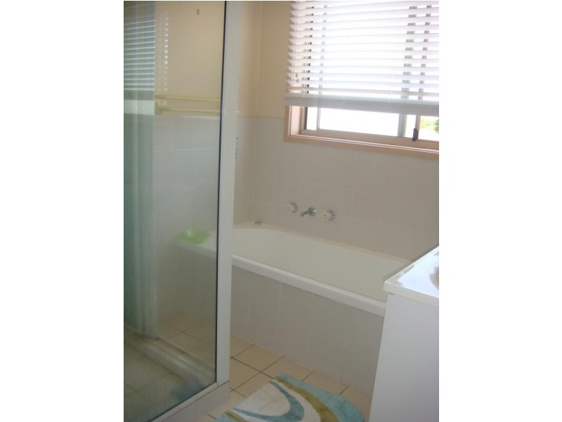 7/53 Walker Crescent, Jerrabomberra NSW 2619