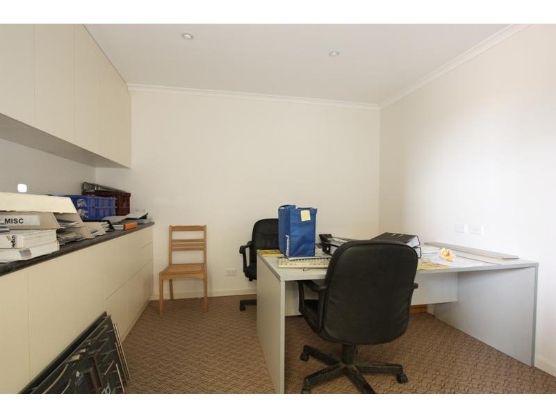 17 Capital Terrace, Queanbeyan NSW 2620