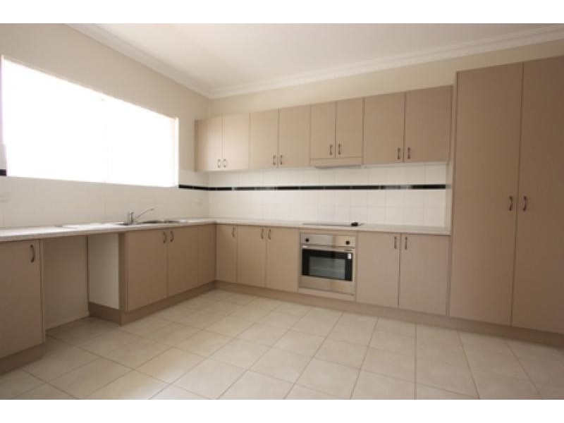 34 Crawford Street, Queanbeyan NSW 2620