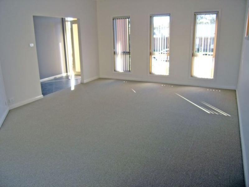 142 B Waterfall Drive, Jerrabomberra NSW 2619