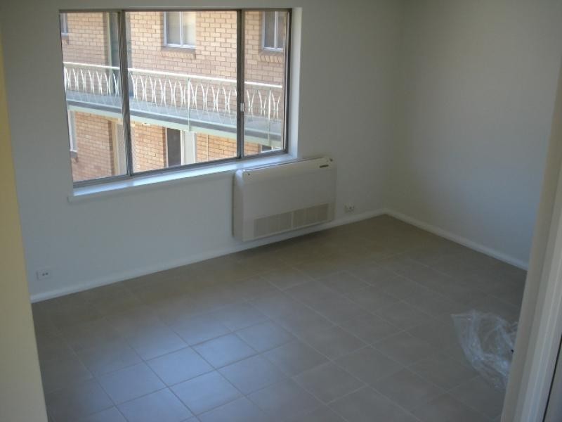 13/2 Donald Road, Queanbeyan NSW 2620