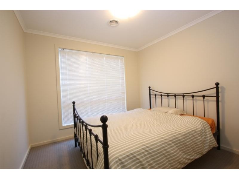 5/9 Dodsworth Street, Queanbeyan NSW 2620