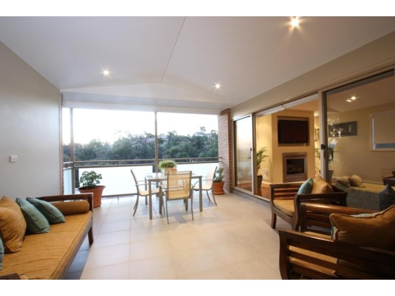 4 Ella Close, Jerrabomberra NSW 2619