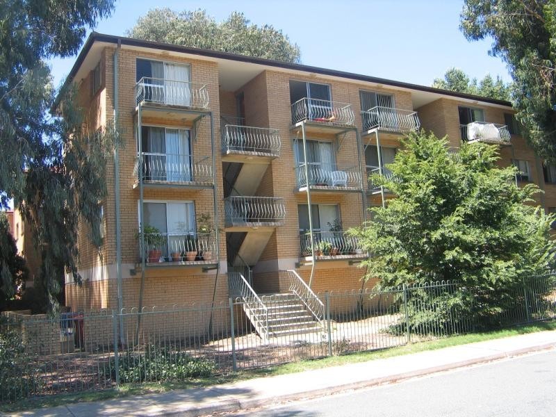 6/1 Mowatt Street, Queanbeyan NSW 2620