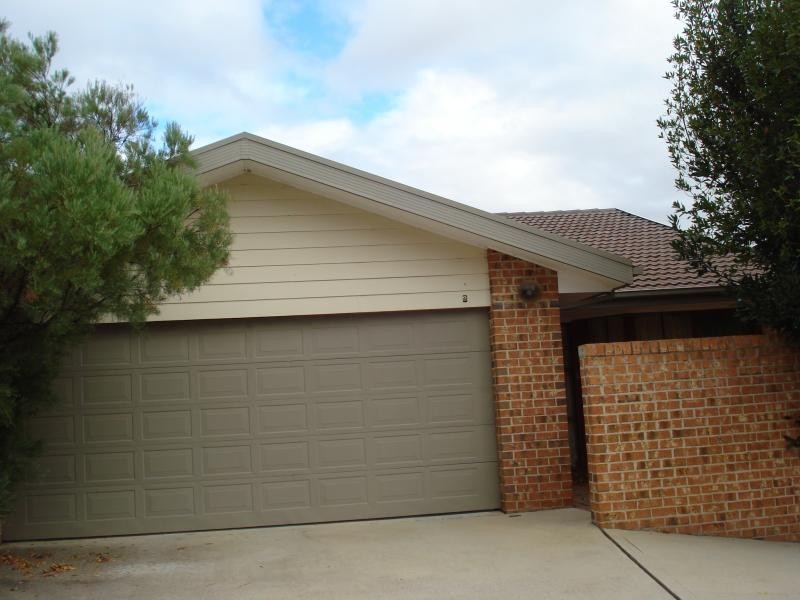 2/78 Crest Park Parade, Queanbeyan NSW 2620