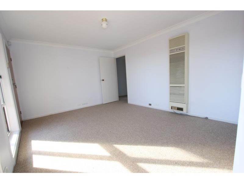 11 Snowgum Place, Jerrabomberra NSW 2619