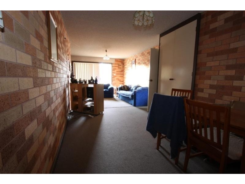 6/17 Mowatt Street, Queanbeyan NSW 2620