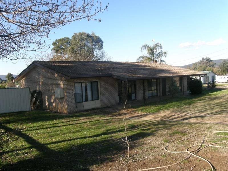 1 Main Street, Bendick Murrell NSW 2803