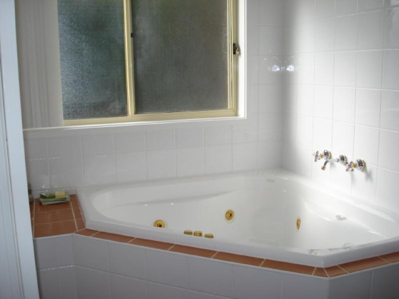 48 Woodhill Link, Jerrabomberra NSW 2619