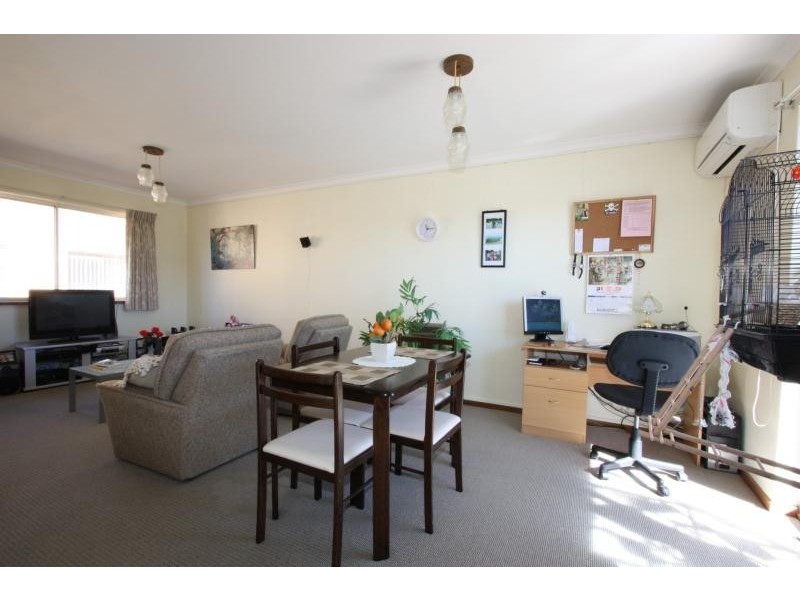 Unit 8/3-5 Davison Street, Queanbeyan NSW 2620