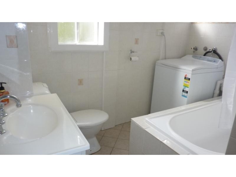 2/17 Campbell Street, Queanbeyan NSW 2620