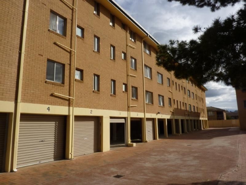 2/17 Campbell Street, Queanbeyan NSW 2620