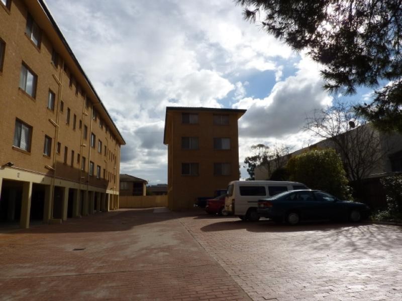 2/17 Campbell Street, Queanbeyan NSW 2620