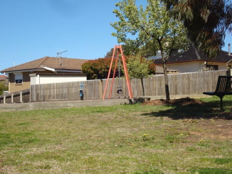 12 Meehan Close, Queanbeyan NSW 2620