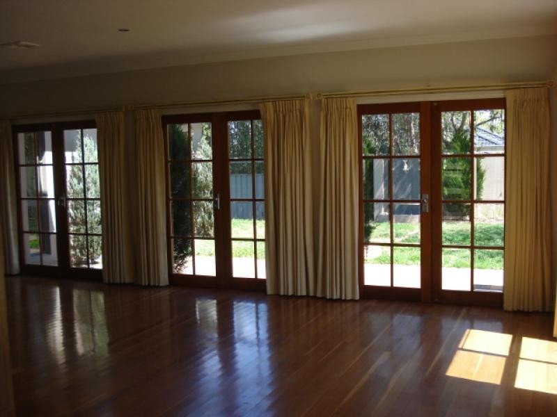 24 Firethorn Place, Jerrabomberra NSW 2619