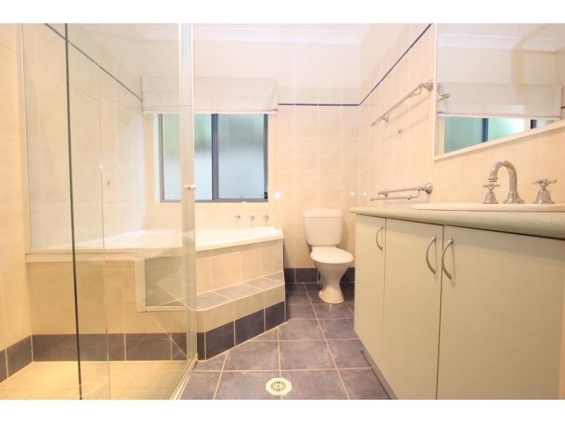 20 Firethorn Place, Jerrabomberra NSW 2619