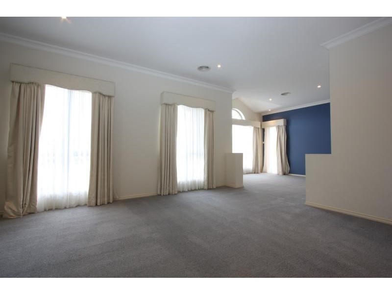 20 Firethorn Place, Jerrabomberra NSW 2619