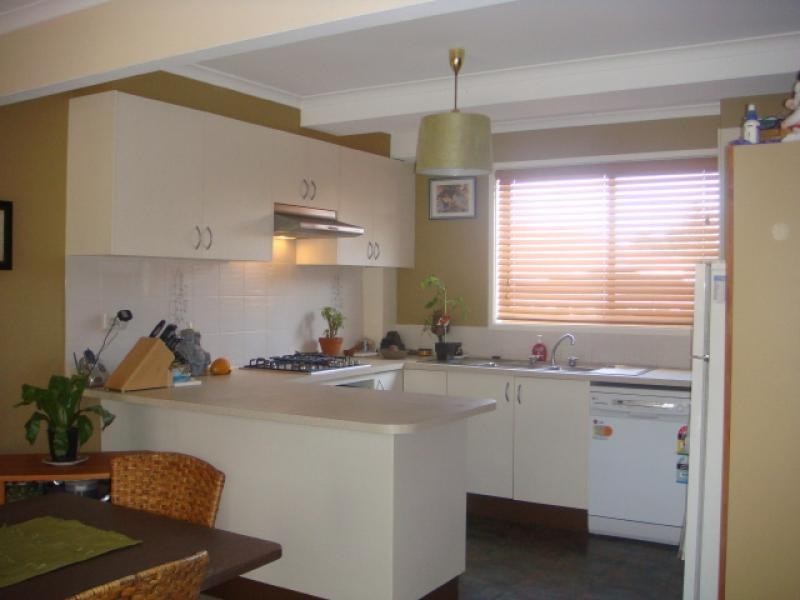 7/53 Walker Cresent, Jerrabomberra NSW 2619