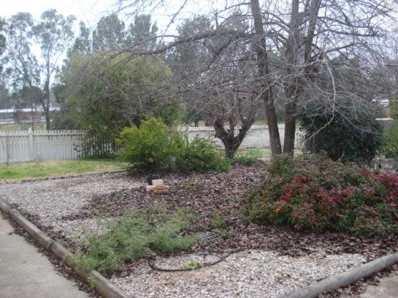 44 Molonglo Street, Queanbeyan NSW 2620
