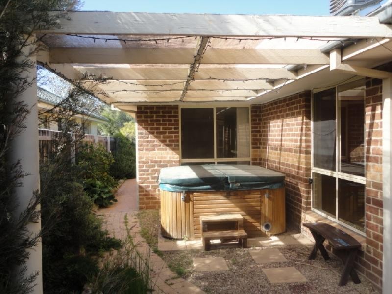 22 Rosewood Gardens, Jerrabomberra NSW 2619