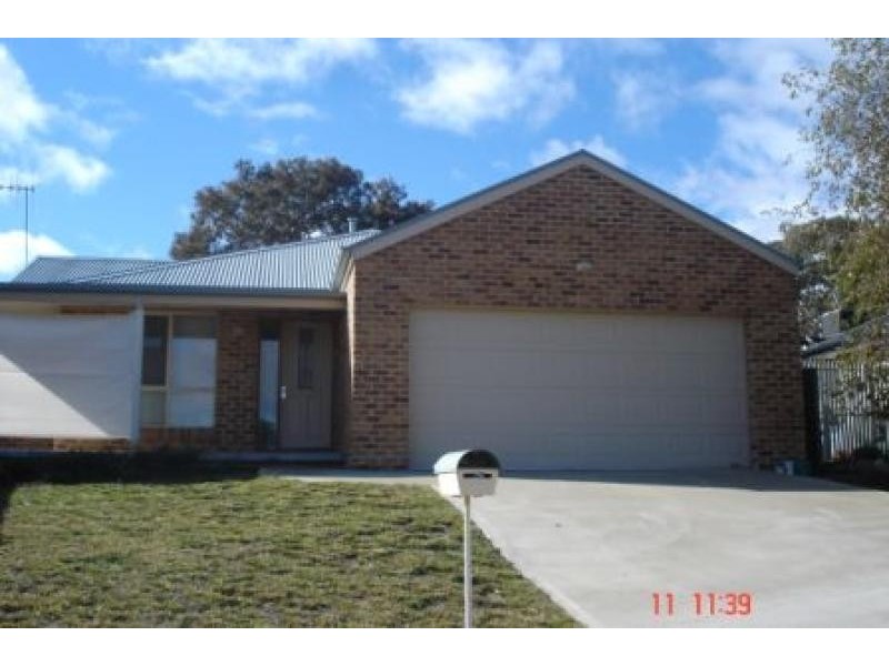 1B Albizia Place, Jerrabomberra NSW 2619
