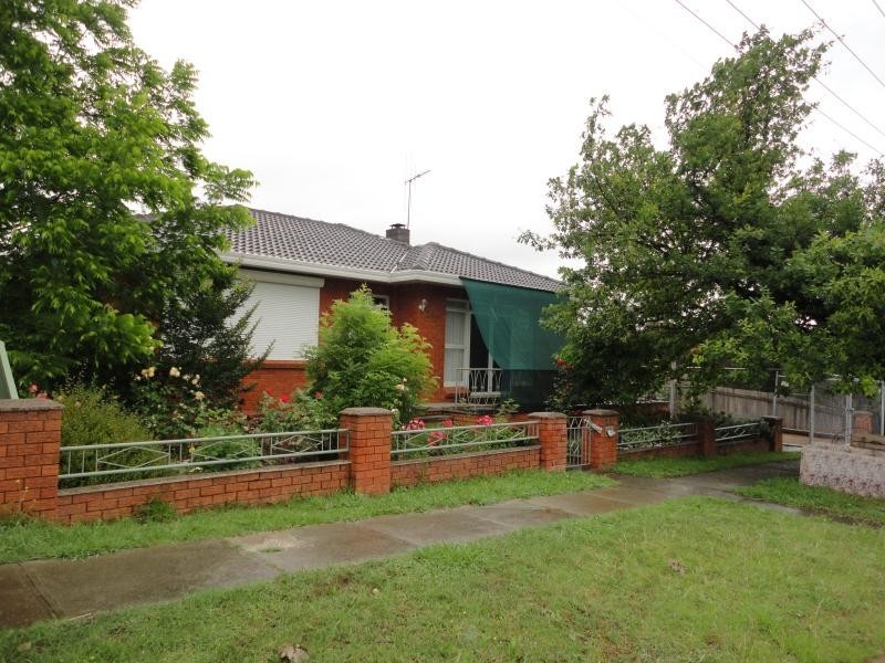 26 Carrington Street, Queanbeyan NSW 2620