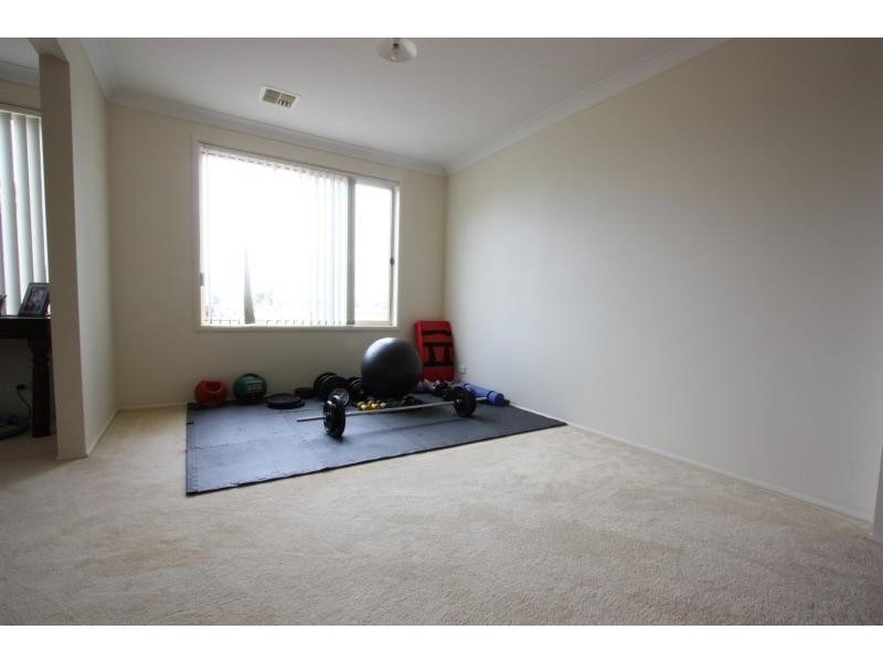 10 Terrara Close, Jerrabomberra NSW 2619