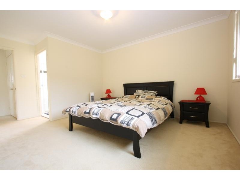 10 Terrara Close, Jerrabomberra NSW 2619