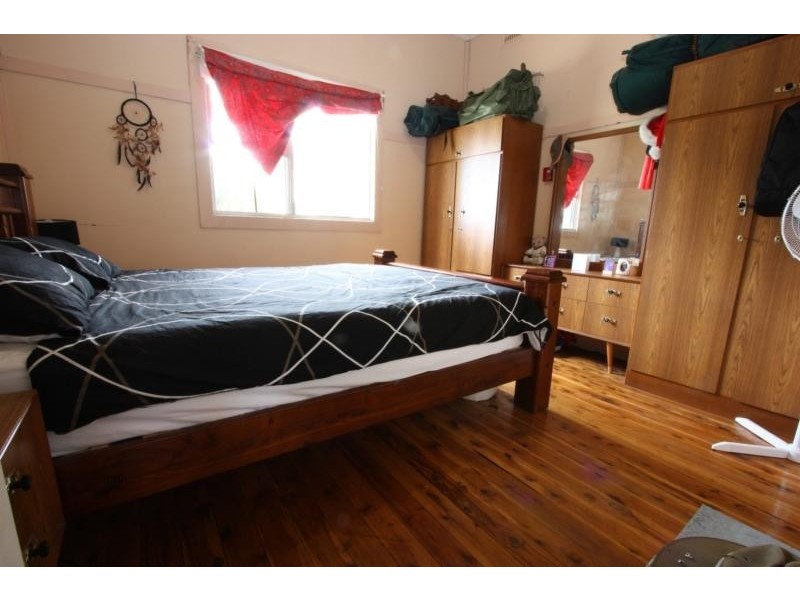 85 Uriarra Road, Queanbeyan NSW 2620