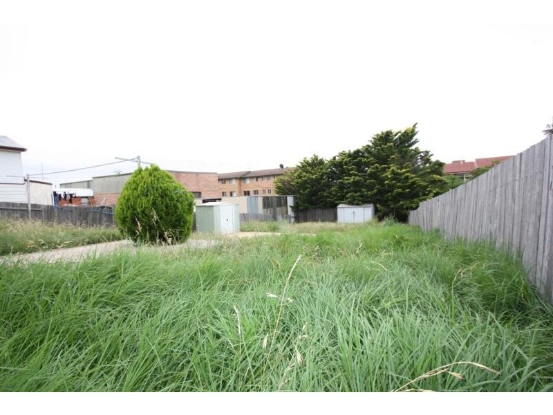 85 Uriarra Road, Queanbeyan NSW 2620