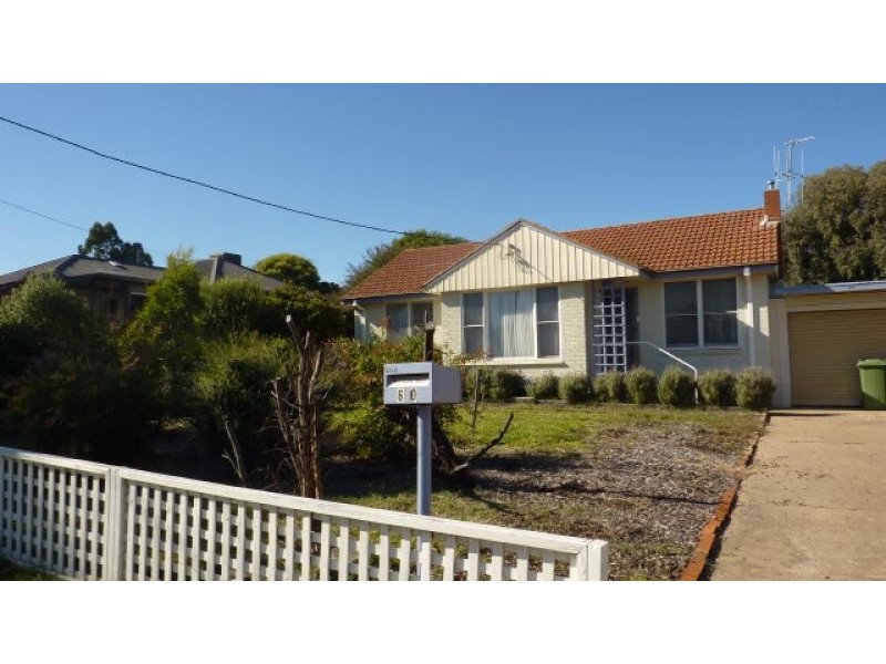 60 Fergus Road, Queanbeyan NSW 2620