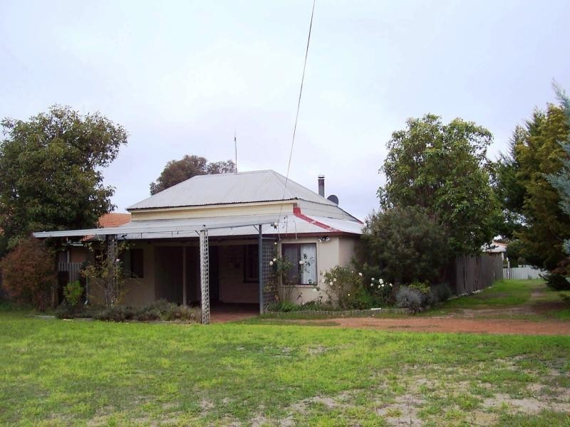20 Blantyre Street, Katanning WA 6317