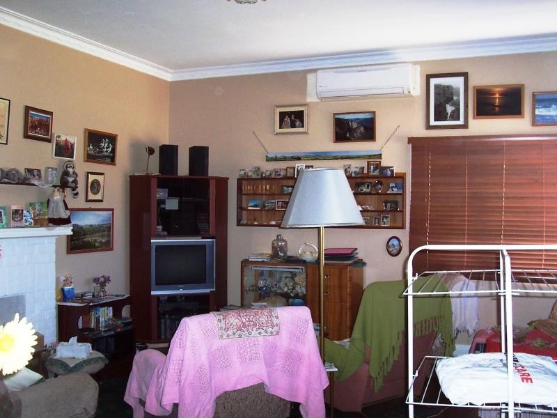 7 Charles Street, Katanning WA 6317