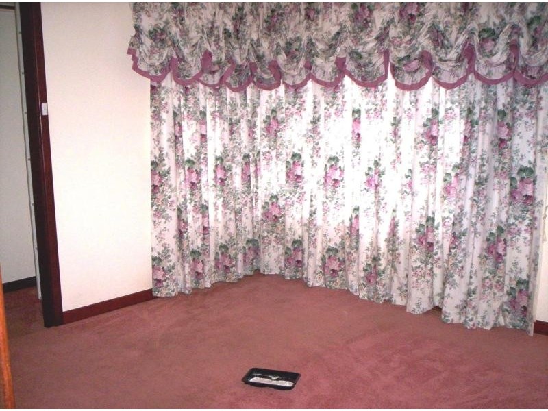 11 Clive Street, Katanning WA 6317