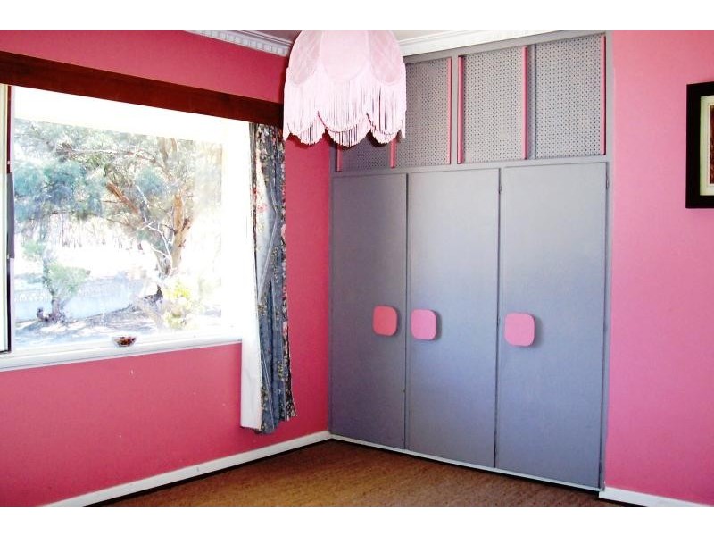 6 Schultz Road, Katanning WA 6317