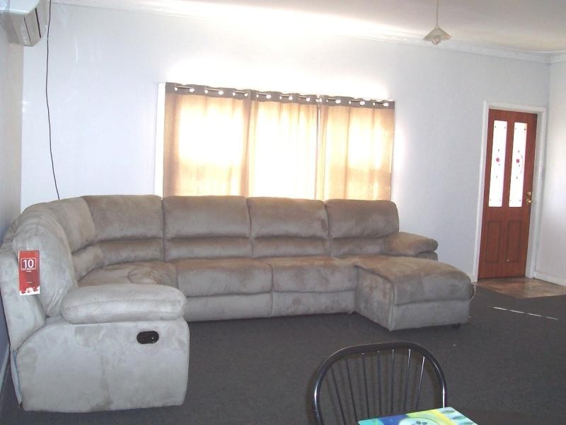 73 Carew, Katanning WA 6317