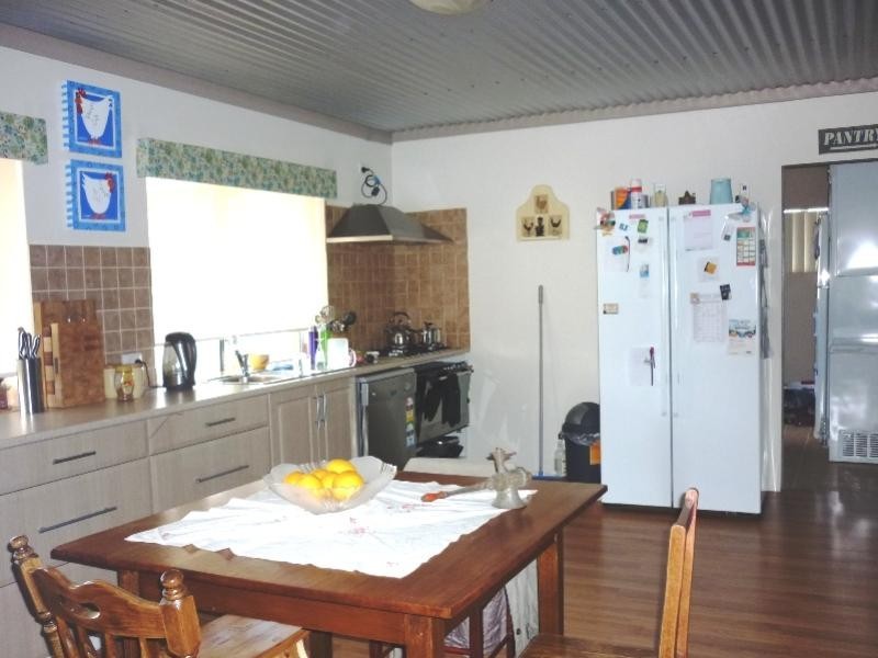 63 Rogers Avenue, Katanning WA 6317