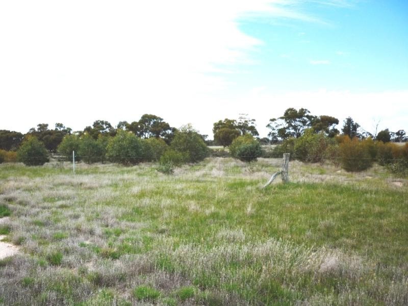 Lot 5651/ Police Pools Road, Katanning WA 6317