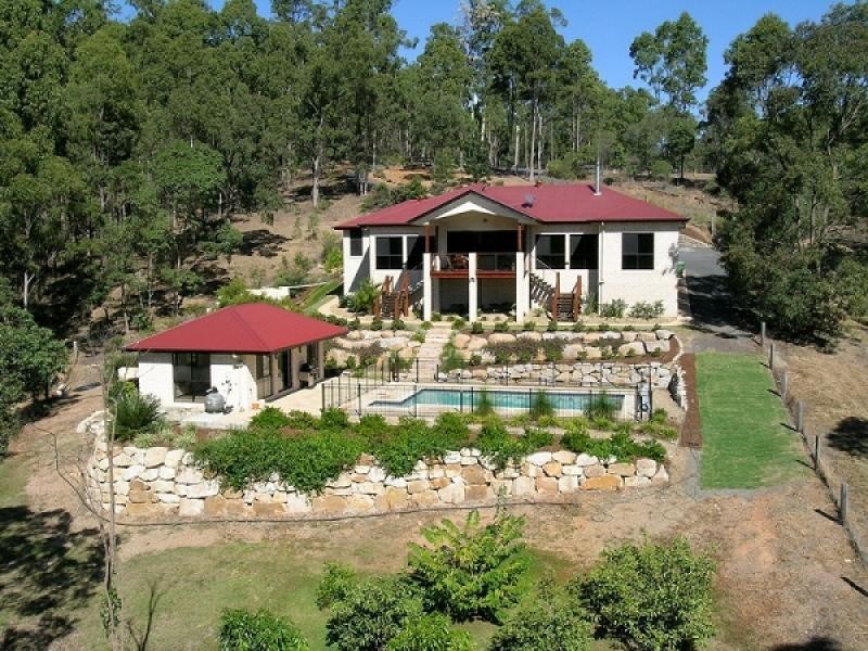 16 BALMORAL ROAD, Samford QLD 4520