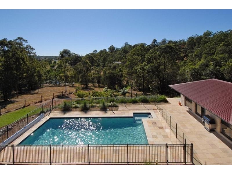 16 BALMORAL ROAD, Samford QLD 4520