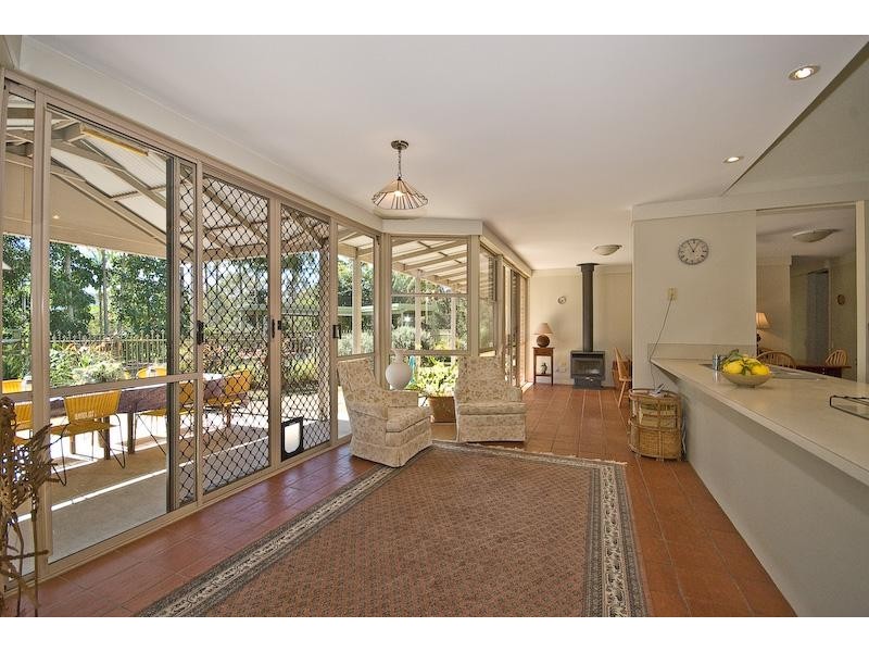 17 Hulcombe Road, Samford QLD 4520