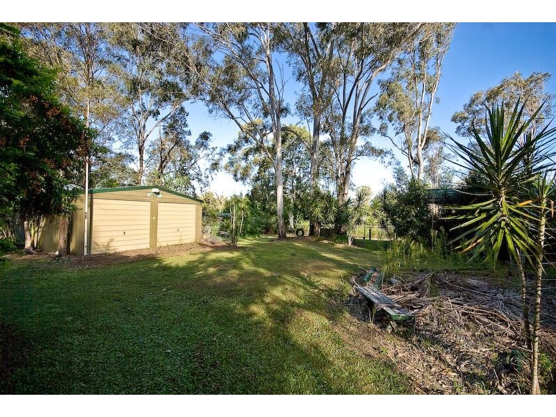 4 Dundialla Way, Samford QLD 4520