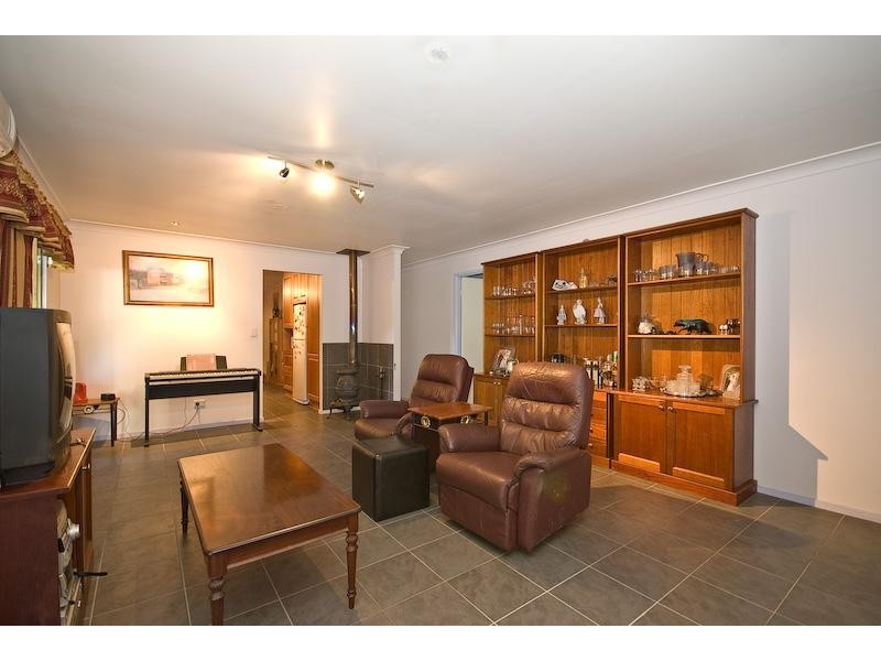4 Dundialla Way, Samford QLD 4520