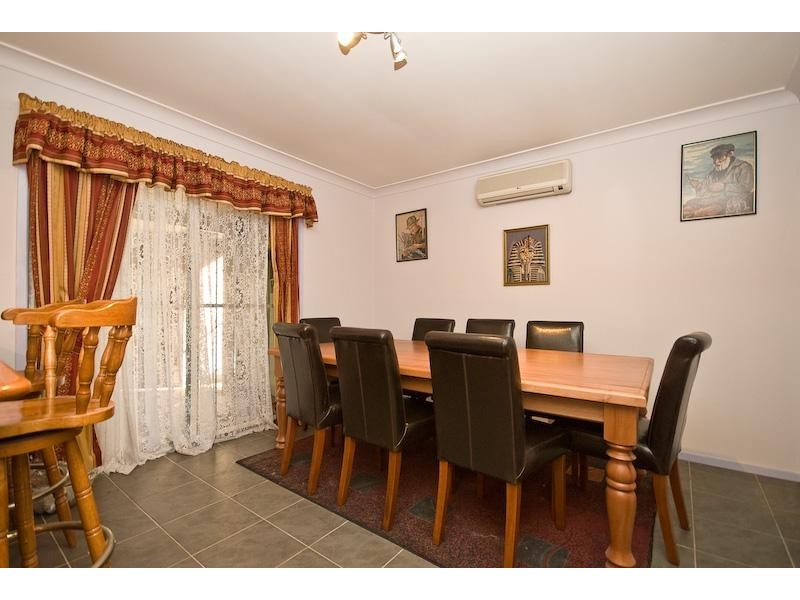 4 Dundialla Way, Samford QLD 4520