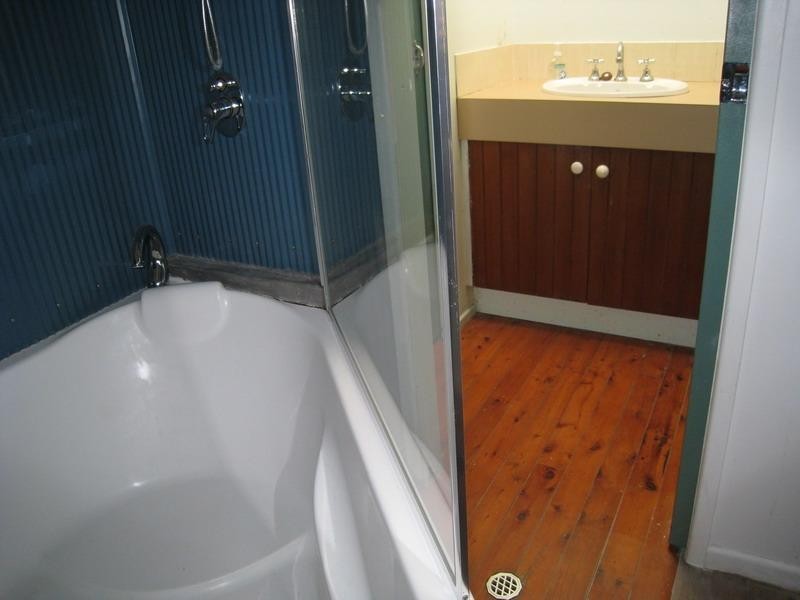 49 Alex Rd,, Mount Glorious QLD 4520