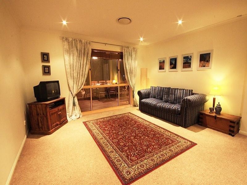 9 Norwood Court, Samford QLD 4520