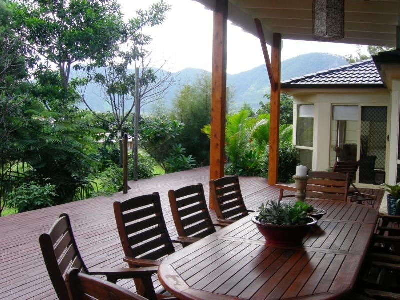 9 Norwood Court, Samford QLD 4520